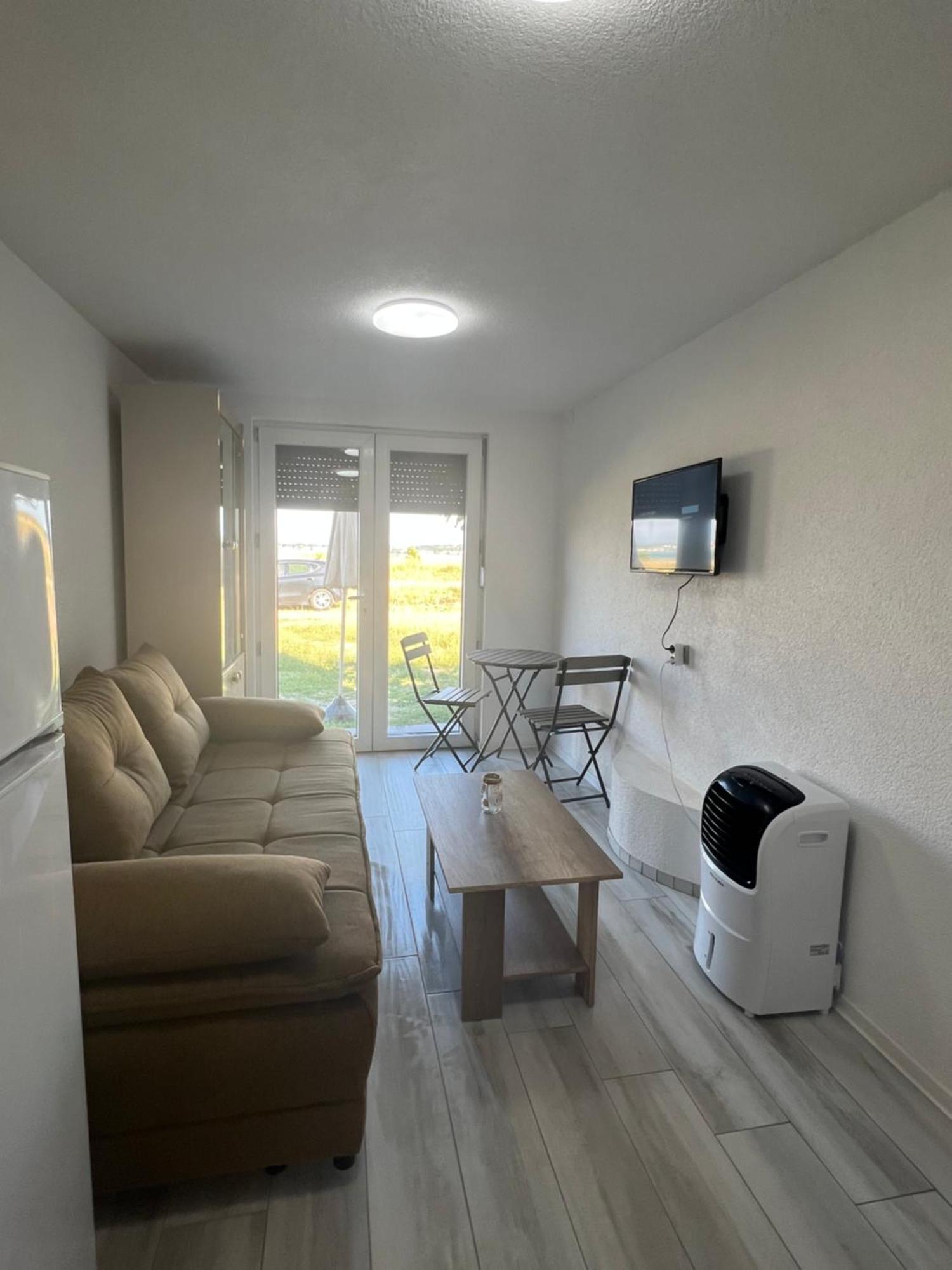 Apartments Linic 닌 외부 사진